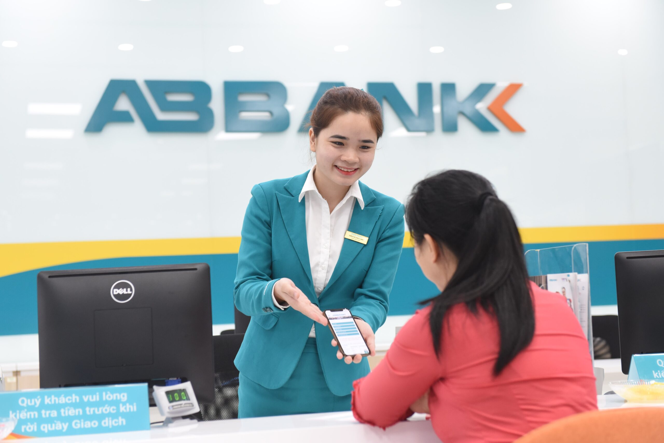 ABBANK triển khai thu thập thông tin sinh trắc học - 1