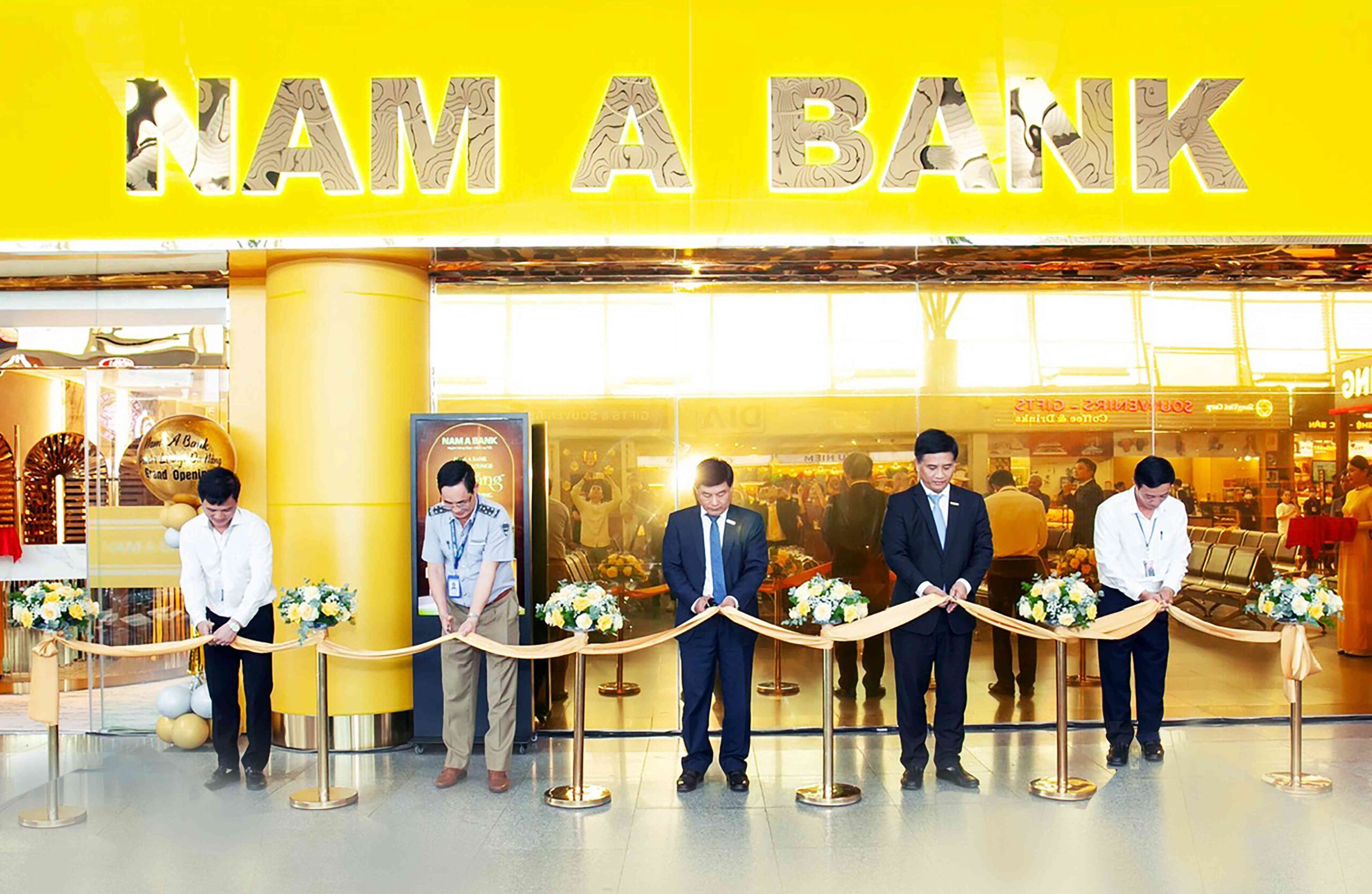 ダナン国際空港Nam A Bank Premier Loungeのグランドオープン - 1